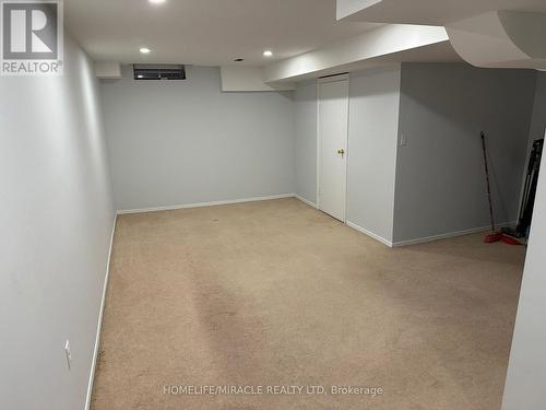 3918 Zenith Court, Mississauga, ON - Indoor