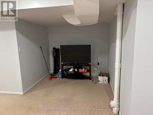 3918 Zenith Court, Mississauga, ON - Indoor Photo Showing Other Room