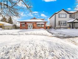 33 CAMPBELL DRIVE  Brampton, ON L6X 2H8