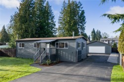 775 Barclay Cres SOUTH French Creek, BC V9P 1Z3