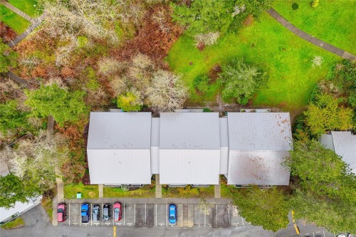 578 Carnation Pl  Saanich, BC V8Z 6G5