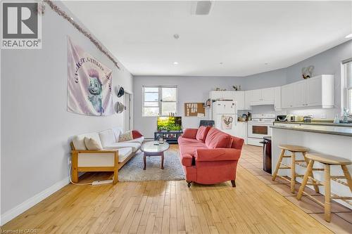 24 Columbia Street W, Waterloo, ON - Indoor