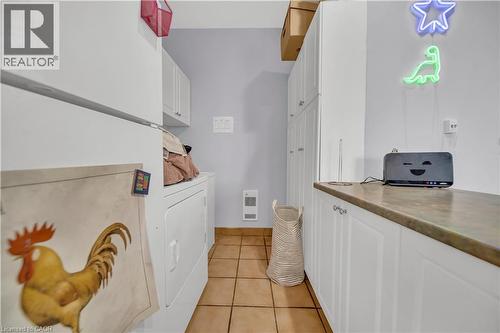 24 Columbia Street W, Waterloo, ON - Indoor