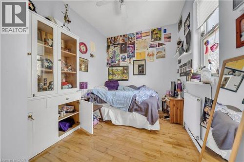 24 Columbia Street W, Waterloo, ON - Indoor Photo Showing Bedroom