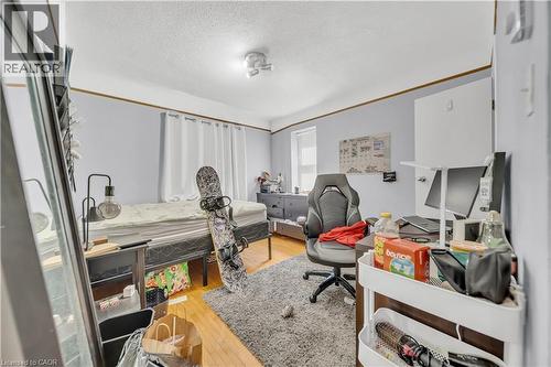 24 Columbia Street W, Waterloo, ON - Indoor