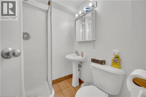 24 Columbia Street W, Waterloo, ON - Indoor Photo Showing Bathroom