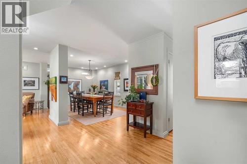 1929 6 Avenue Nw, Calgary, AB - Indoor