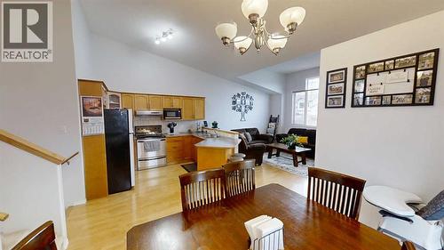 624 51 Avenue, Coalhurst, AB - Indoor