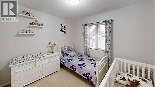 624 51 Avenue, Coalhurst, AB - Indoor Photo Showing Bedroom