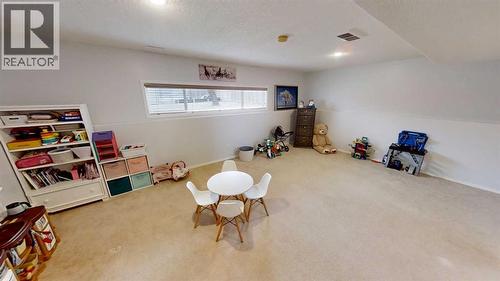 624 51 Avenue, Coalhurst, AB - Indoor