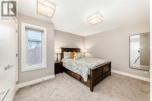 2614 21 Street Sw, Calgary, AB - Indoor Photo Showing Bedroom