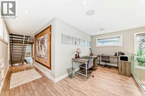 2614 21 Street Sw, Calgary, AB - Indoor