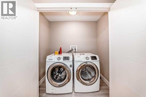 2614 21 Street Sw, Calgary, AB - Indoor Photo Showing Laundry Room