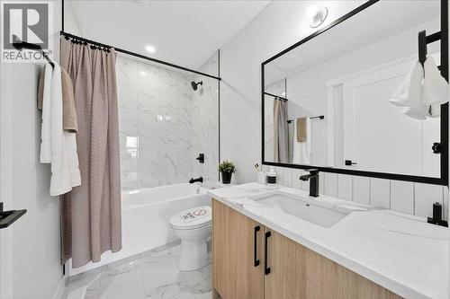 4 PC Bath - 7 Lakewood Point, Strathmore, AB - Indoor Photo Showing Bathroom