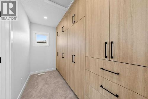 Walk in closet - 7 Lakewood Point, Strathmore, AB - Indoor Photo Showing Other Room