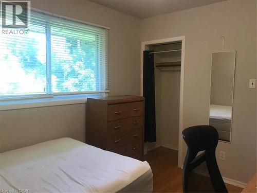 38 High Street, Waterloo, ON - Indoor Photo Showing Bedroom