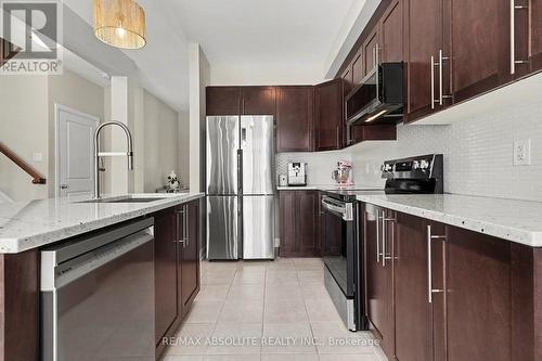 633 Geranium Walk, Ottawa, ON - Indoor Photo Showing Kitchen