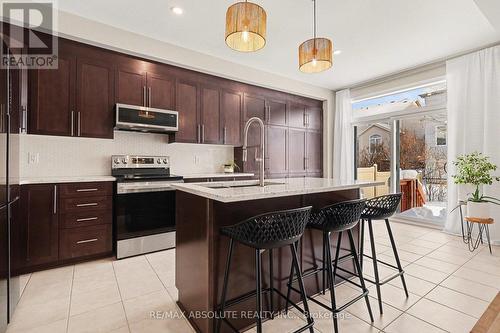 633 Geranium Walk, Ottawa, ON - Indoor Photo Showing Kitchen
