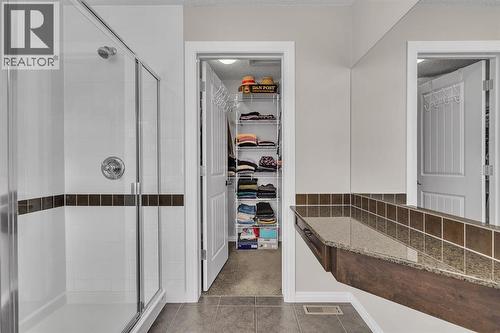 31 Walden Court Se, Calgary, AB - Indoor Photo Showing Bathroom