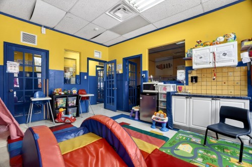 Commerce - 4444 Rue Bélanger, Montréal (Rosemont/La Petite-Patrie), QC - Indoor