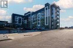 133 - 102 GROVEWOOD COMMON  Oakville, ON L6H 0X2