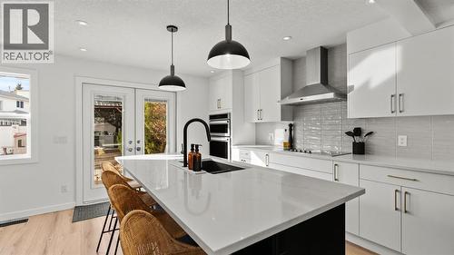 161 Macewan Glen Drive Nw, Calgary, AB - Indoor Photo Showing Kitchen With Upgraded Kitchen