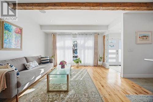 1061 Johnathan Drive, Mississauga, ON - Indoor Photo Showing Other Room