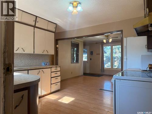 209 Francis Street, Francis, SK - Indoor Photo Showing Kitchen