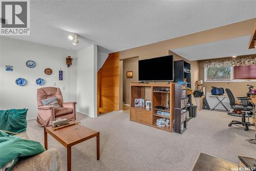 110 Salemka Crescent, Regina, SK - Indoor