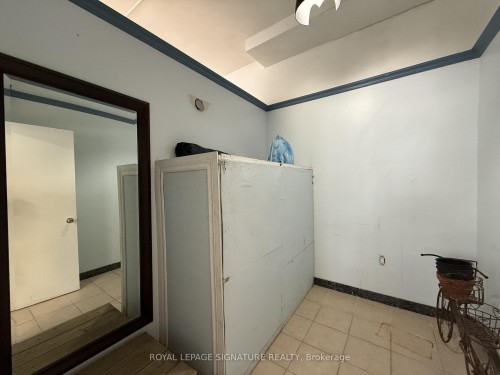 1195 Lakeshore Road E, Mississauga, ON 