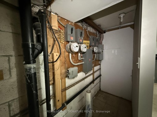 1195 Lakeshore Road E, Mississauga, ON 