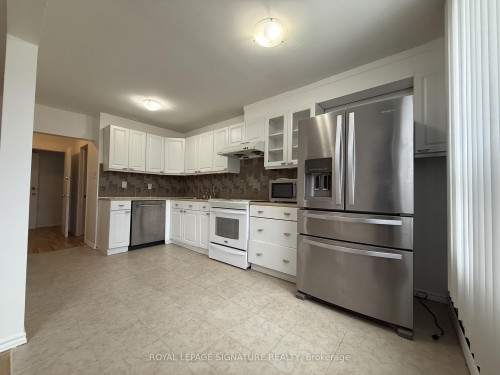 1195 Lakeshore Road E, Mississauga, ON 