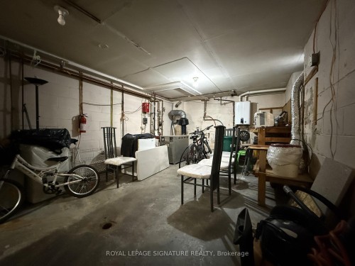 1195 Lakeshore Road E, Mississauga, ON 