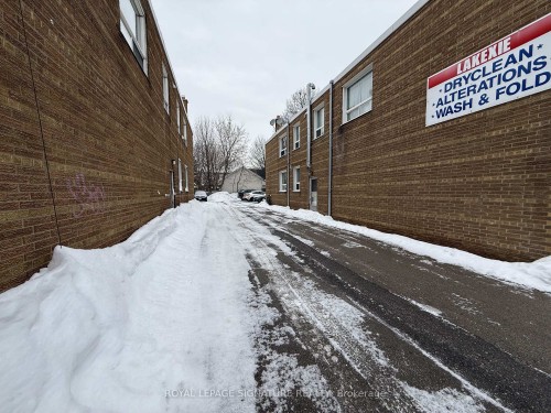 1195 Lakeshore Road E, Mississauga, ON 