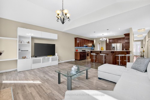 408 Gravel Ridge Trail, Kitchener, ON - Indoor Photo Showing Living Room