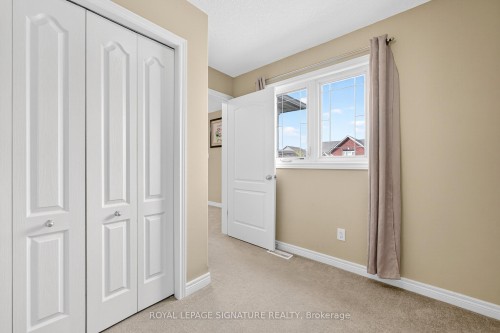 408 Gravel Ridge Trail, Kitchener, ON - Indoor Photo Showing Other Room