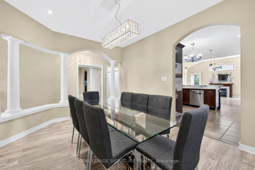 408 Gravel Ridge Trail, Kitchener, ON - Indoor Photo Showing Dining Room