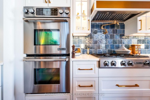 6000 Eighth Line, Erin, ON - Indoor Photo Showing Kitchen