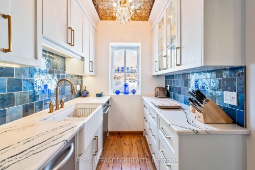 6000 Eighth Line, Erin, ON - Indoor Photo Showing Kitchen