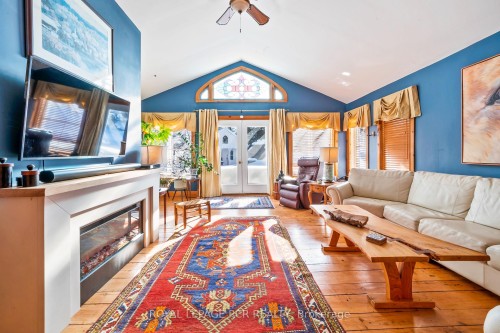 6000 Eighth Line, Erin, ON - Indoor Photo Showing Living Room With Fireplace