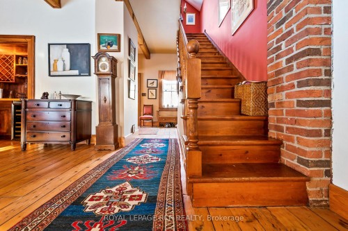 6000 Eighth Line, Erin, ON - Indoor Photo Showing Other Room