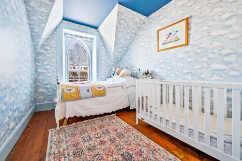 6000 Eighth Line, Erin, ON - Indoor Photo Showing Bedroom
