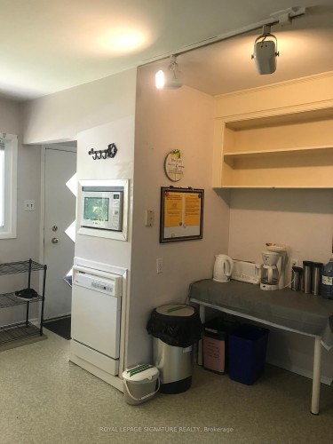 38 High Street, Waterloo, ON - Indoor