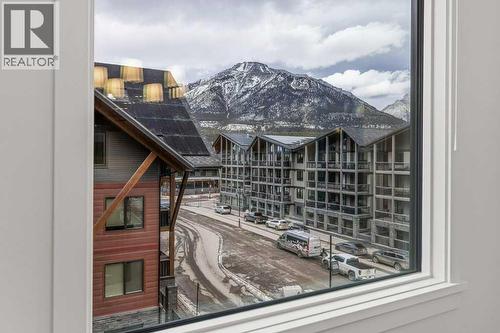 407, 1505 Spring Creek Gate, Canmore, AB - Indoor Photo Showing Other Room