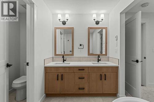 407, 1505 Spring Creek Gate, Canmore, AB - Indoor Photo Showing Bathroom