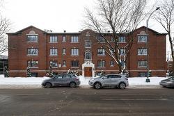 102-1270 Ch. Regent  Mont-Royal, QC H3P 2K5