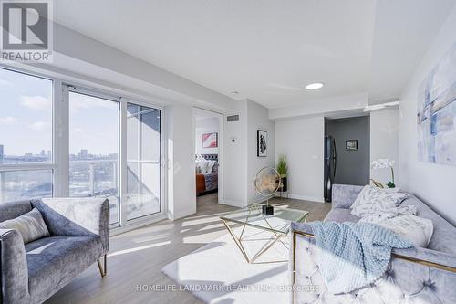 1714 - 181 VILLAGE GREEN SQUARE  Toronto, ON M1S 0K6