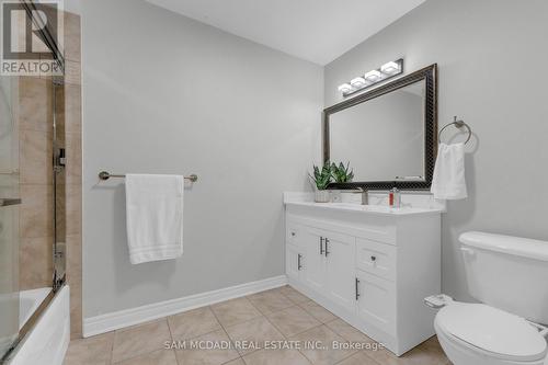 5227 Preservation Circle, Mississauga, ON - Indoor Photo Showing Bathroom