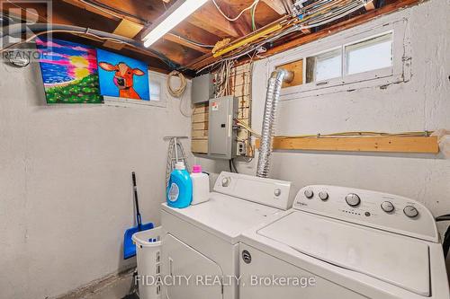 758 Smyth Road, Ottawa, ON - Indoor Photo Showing Laundry Room
