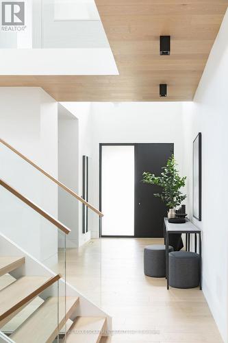 1308 Greenoaks Drive, Mississauga, ON - Indoor Photo Showing Other Room